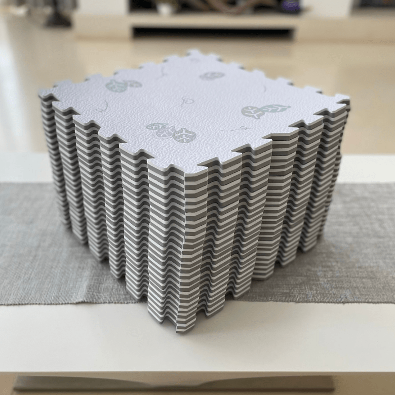 משטח פעילות מתקפל